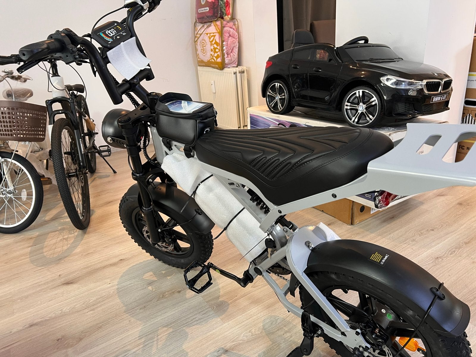 MINI V20 Pro E-bike - Zwart/Grijs met accessoires en garanti, Ophalen, Nieuw