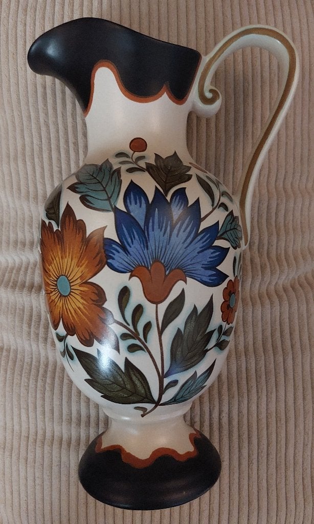 Flora schenkkan Gouds Plateel, Antiek en Kunst, Antiek | Keramiek en Aardewerk, Ophalen