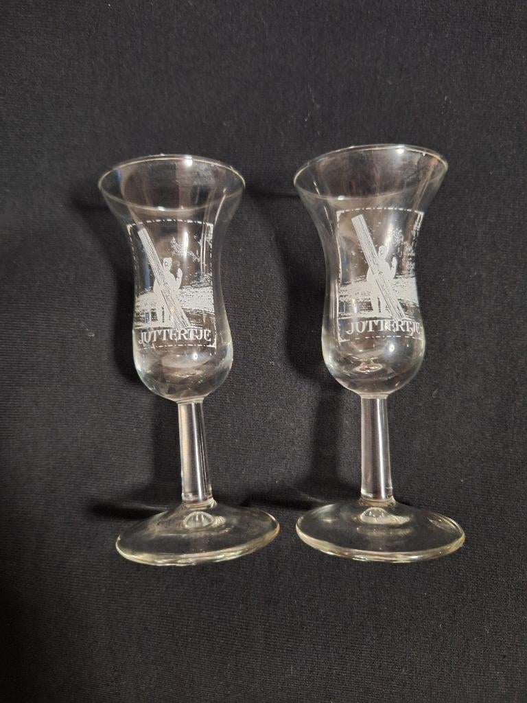 JUTTERTJE glaasjes 2 stuks, Ophalen of Verzenden, Zo goed als nieuw, Borrel- of Shotglas