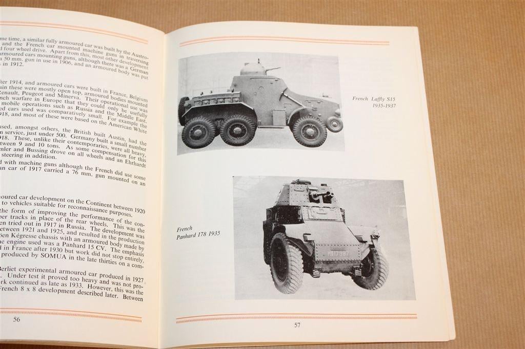 Tank Museum — Pantserwagens 1900-1969 [EN], Ophalen of Verzenden, Tweede Wereldoorlog, Gelezen, Overige onderwerpen