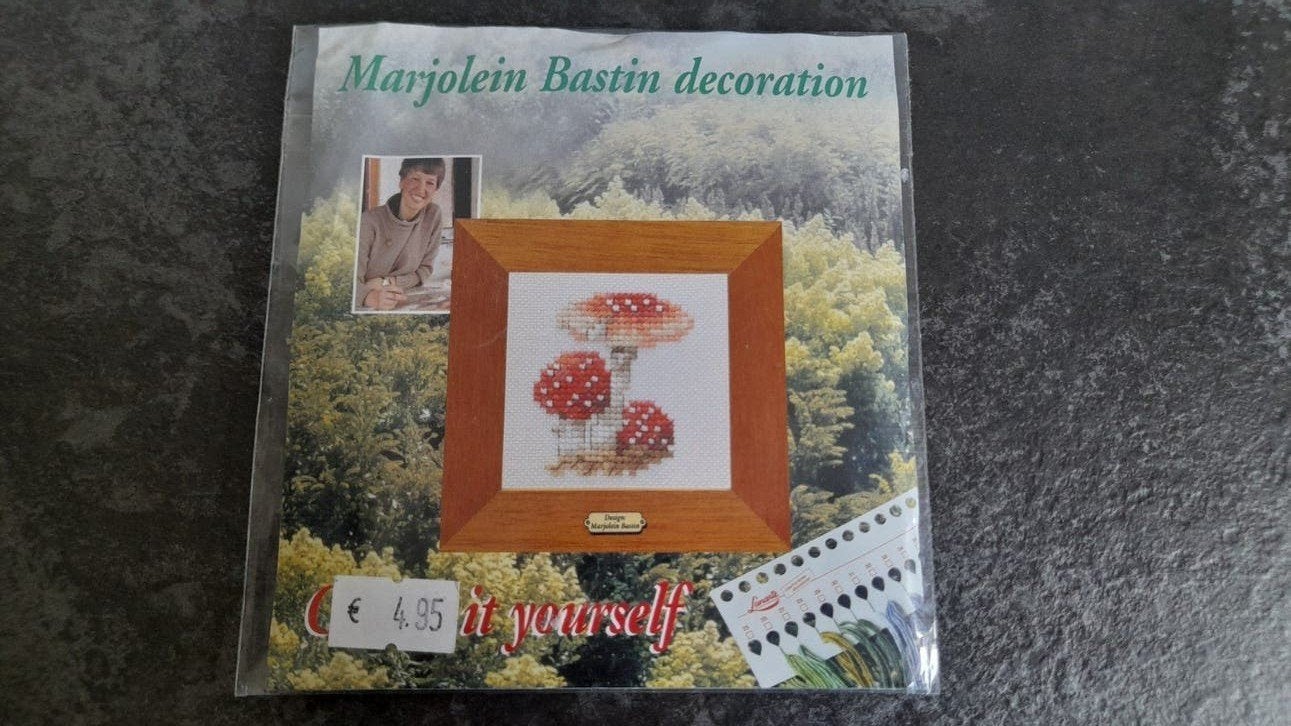 Borduurpatroon Marjolein Bastin - paddestoelen, Ophalen of Verzenden, Zo goed als nieuw, Overige onderwerpen