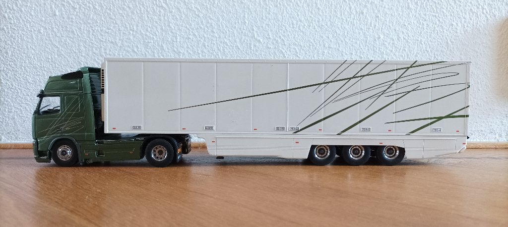 Prachtige Volvo FH16 610 Globetrotter XL Truck met Trailer., Ophalen of Verzenden, Zo goed als nieuw, Bus of Vrachtwagen, Overige merken