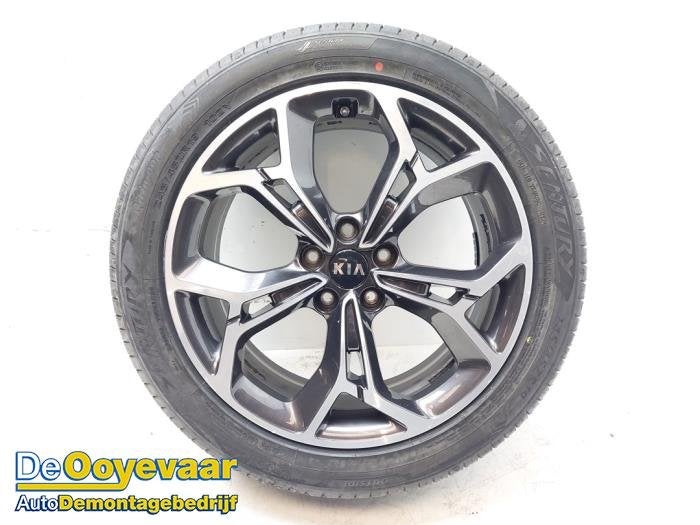 Velg + Band van een Kia Sportage (Sportage 16-), Gebruikt, -, -, Ophalen of Verzenden