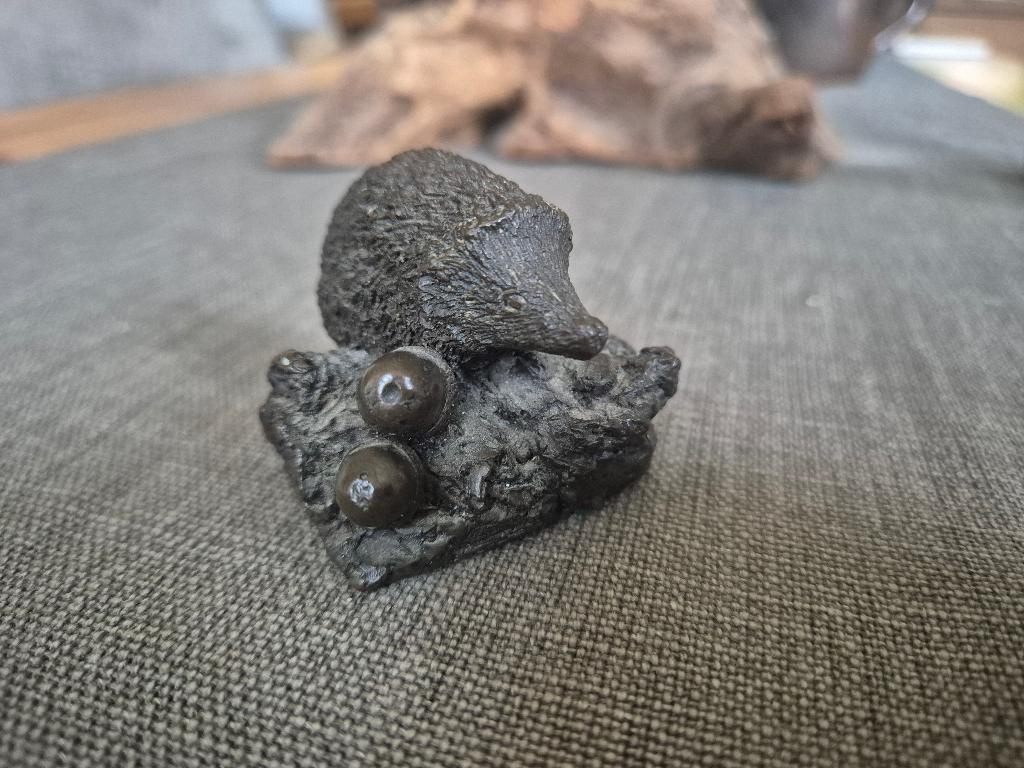 Klein beeldje  van een egel (bosdiertje), Verzamelen, Ophalen of Verzenden, Gebruikt, Dier