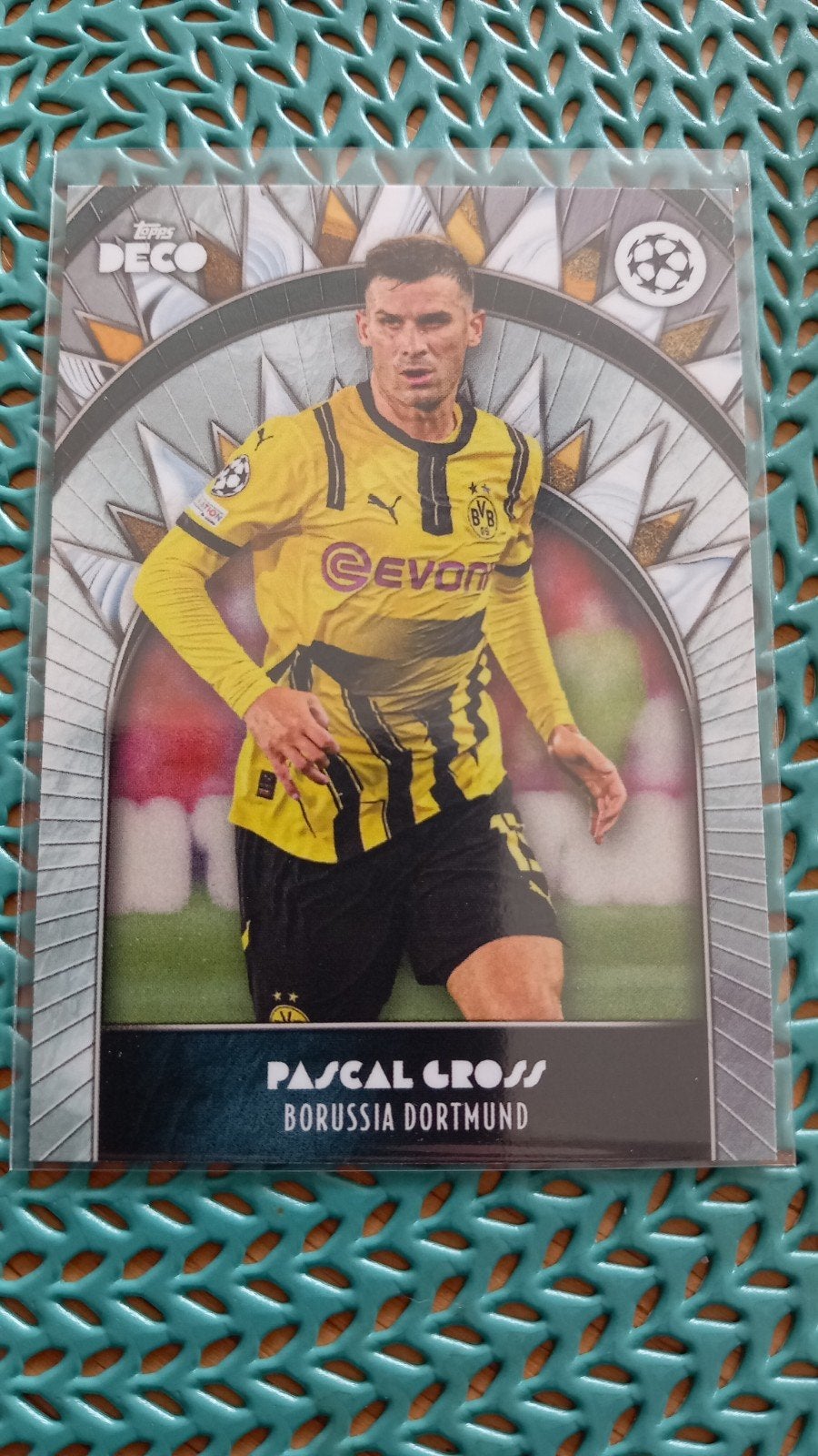Pascal Gross Borussia Dortmund Topps Deco Champions League, Verzenden, Zo goed als nieuw, Buitenlandse clubs, Spelerskaart