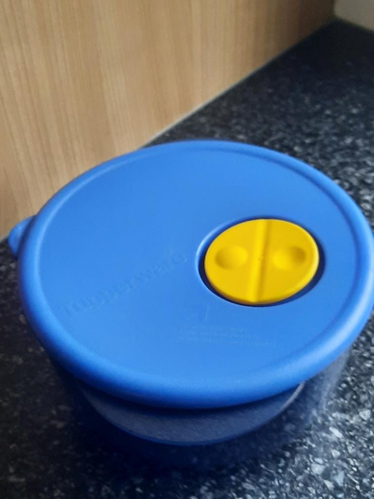 Tupperware magnetron schaal 800 ml - blauw, Huis en Inrichting, Keuken | Tupperware, Ophalen of Verzenden