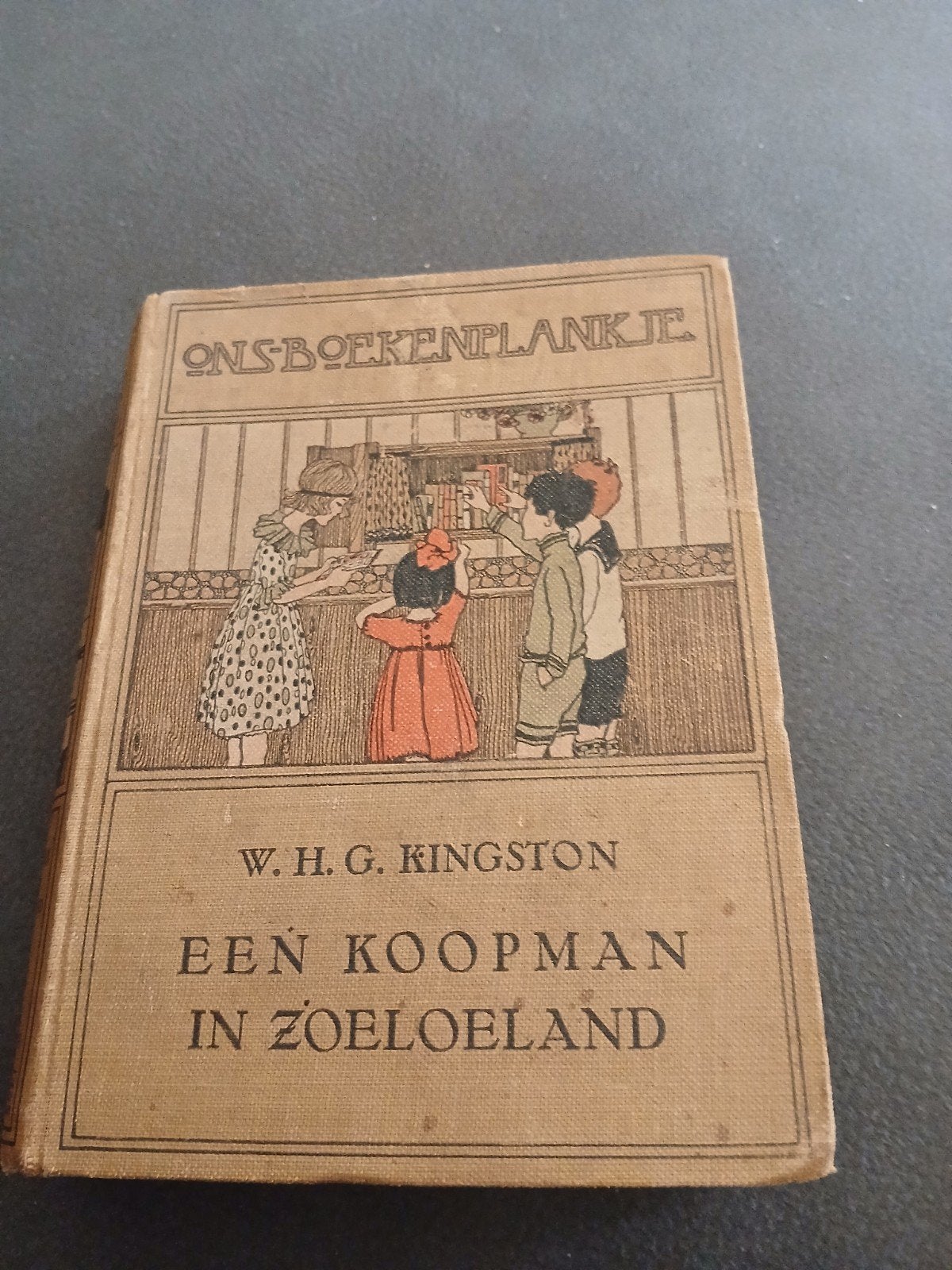 ons boekenplankje., Antiek en Kunst, Antiek | Boeken en Bijbels, Ophalen