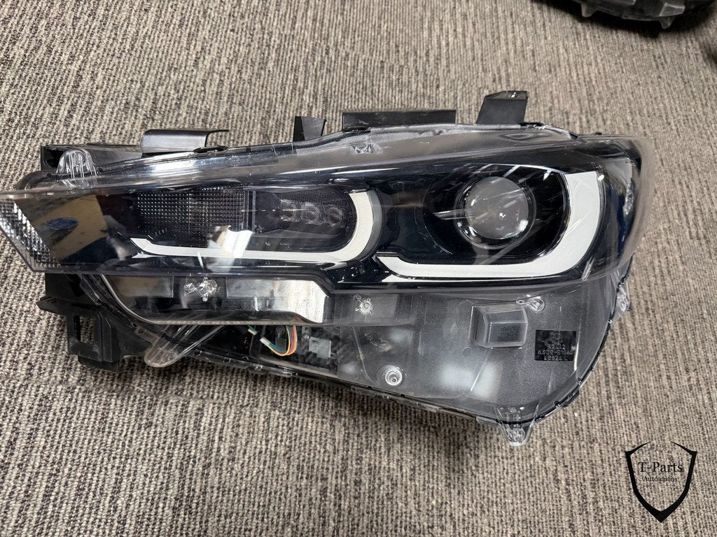 mazda CX5 koplamp links cx 5 6377806000, Shinchi, Fuchu-Cho 3-1
730-8670  Hiroshima, Mazda Motor Corporation, Info@mazda.co.jp