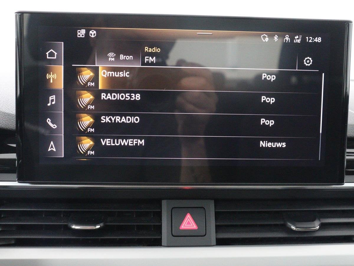 Foto 10 van Audi A4 Limousine 35 TFSI Launch edition Business | Cruise c