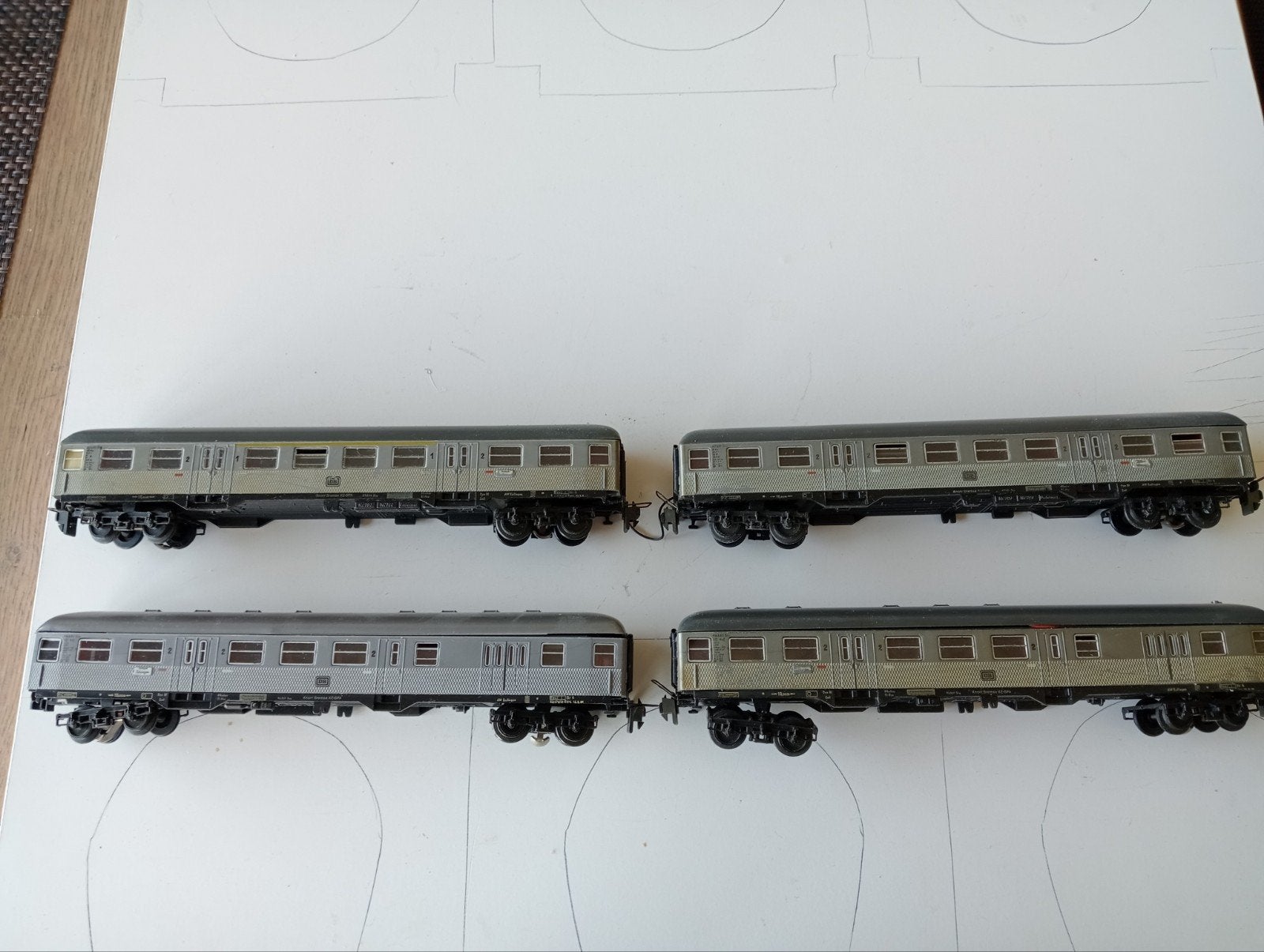 Set van 4 modelspoor rijtuigen met verlichting, Overige merken, Gebruikt, Gelijkstroom of Wisselstroom, Wagon