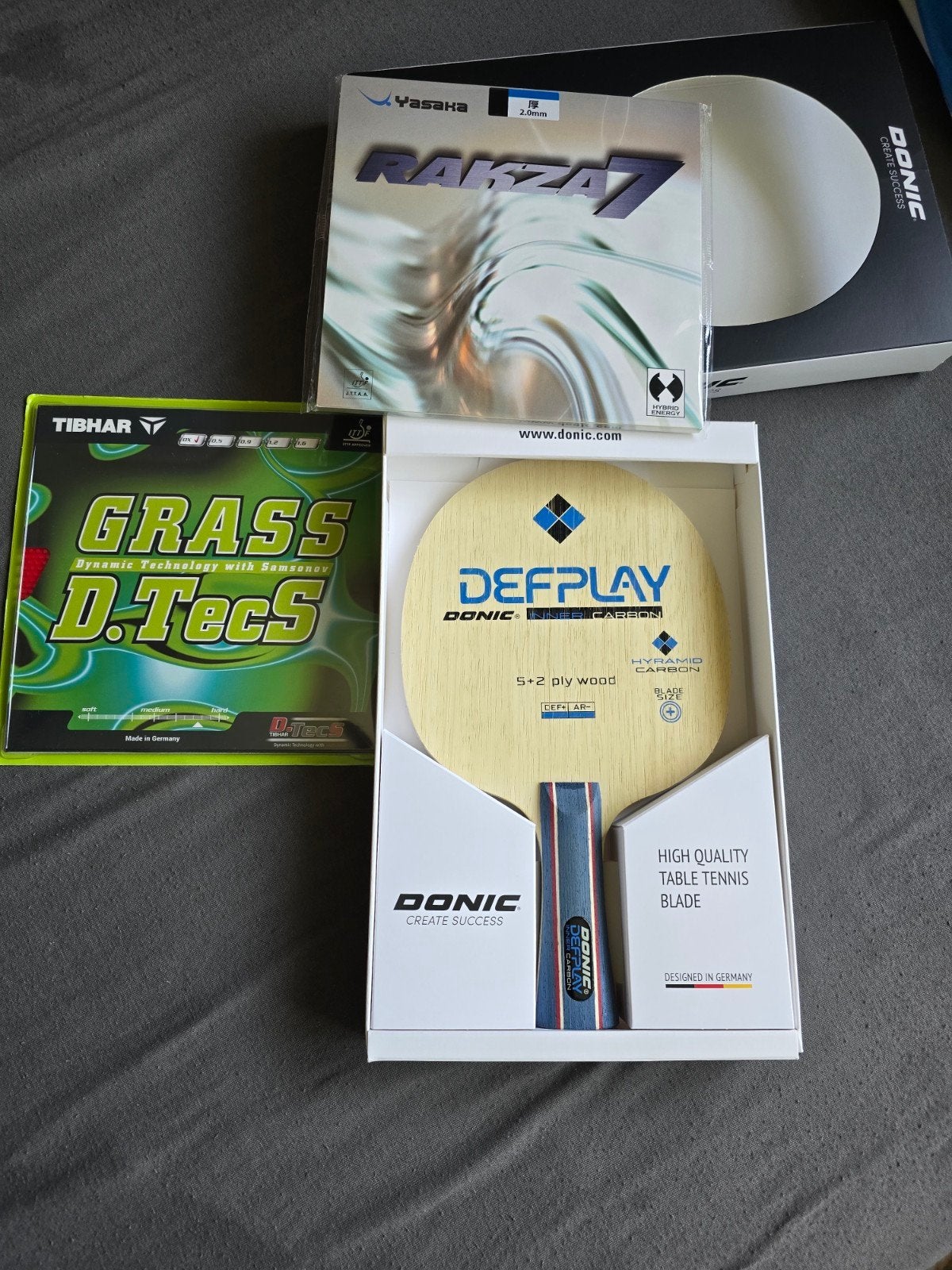 Donic Def play inner carbon met Drie nieuwe rubbers, Ophalen of Verzenden, Nieuw, Net, Batje(s) of Balletje(s)