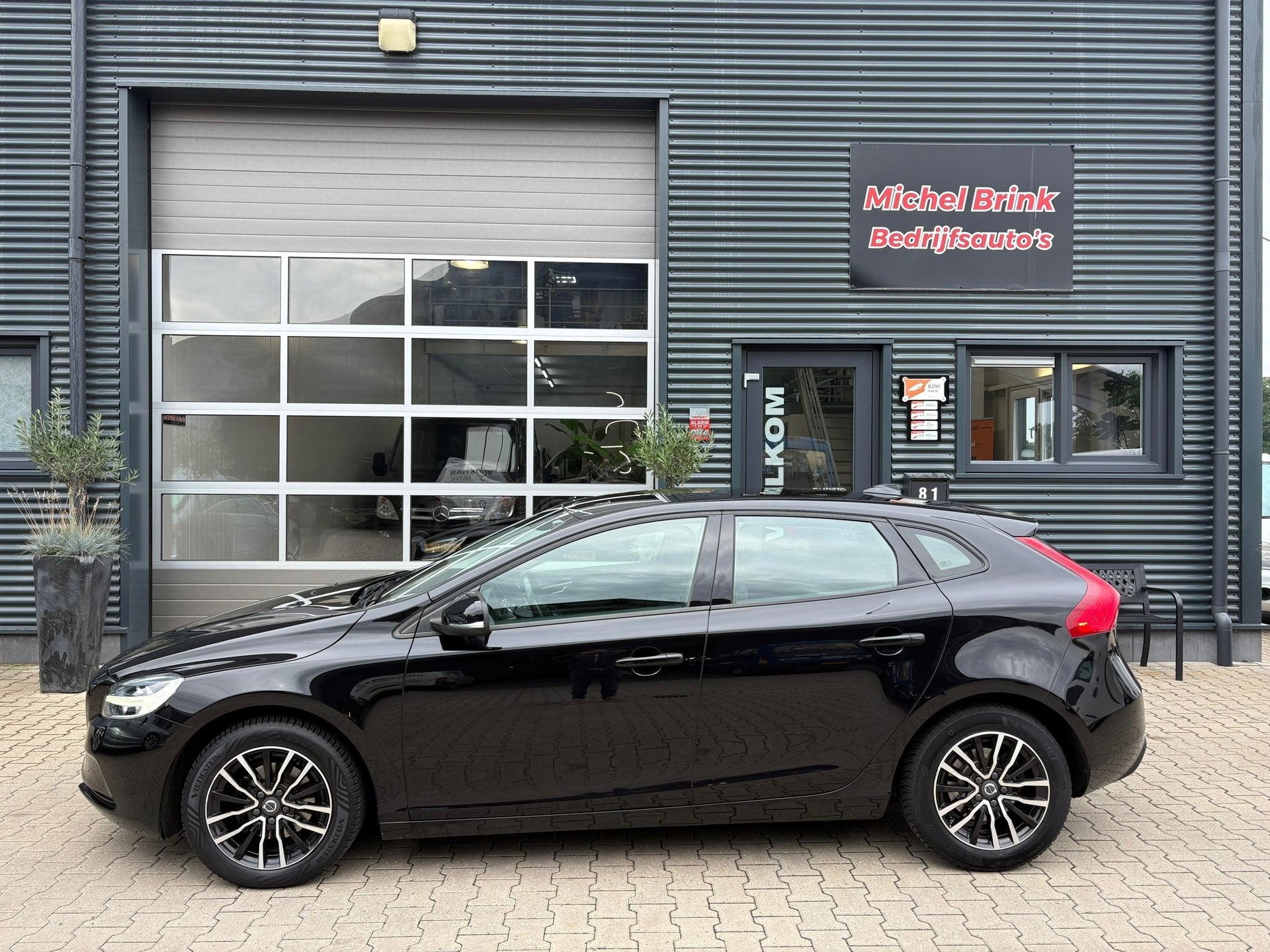 Volvo V40 2.0 D2 Navigatie € 7.250 Ex btw, Auto's, Voorwielaandrijving, Dealer onderhouden, Stof, Gebruikt