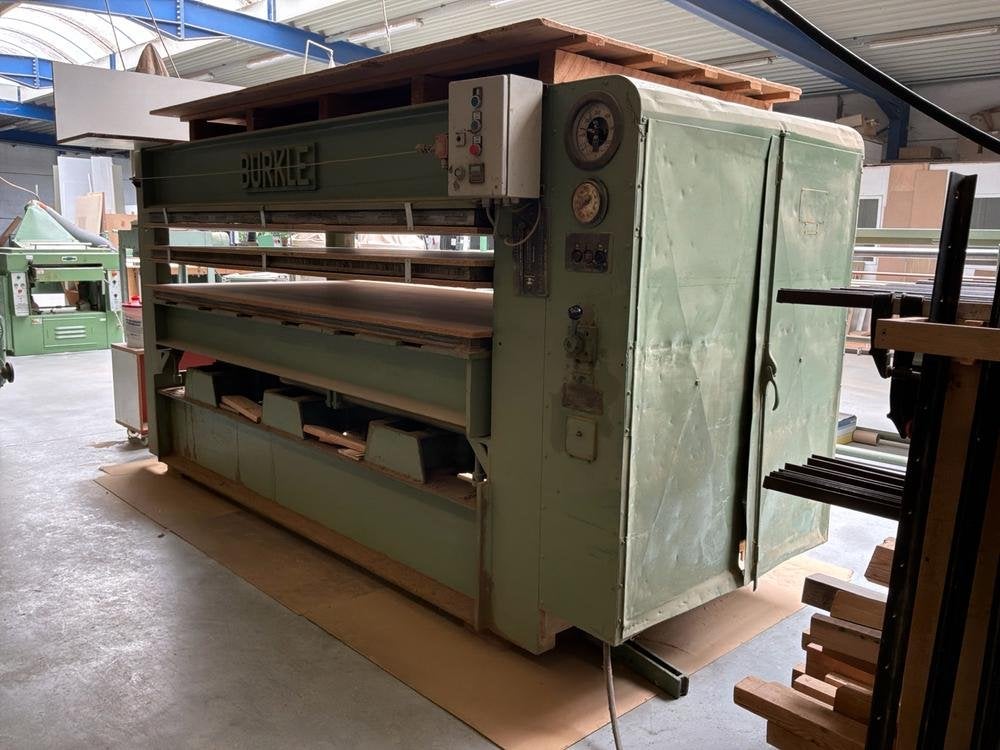 Bürkle koudperslijm machine