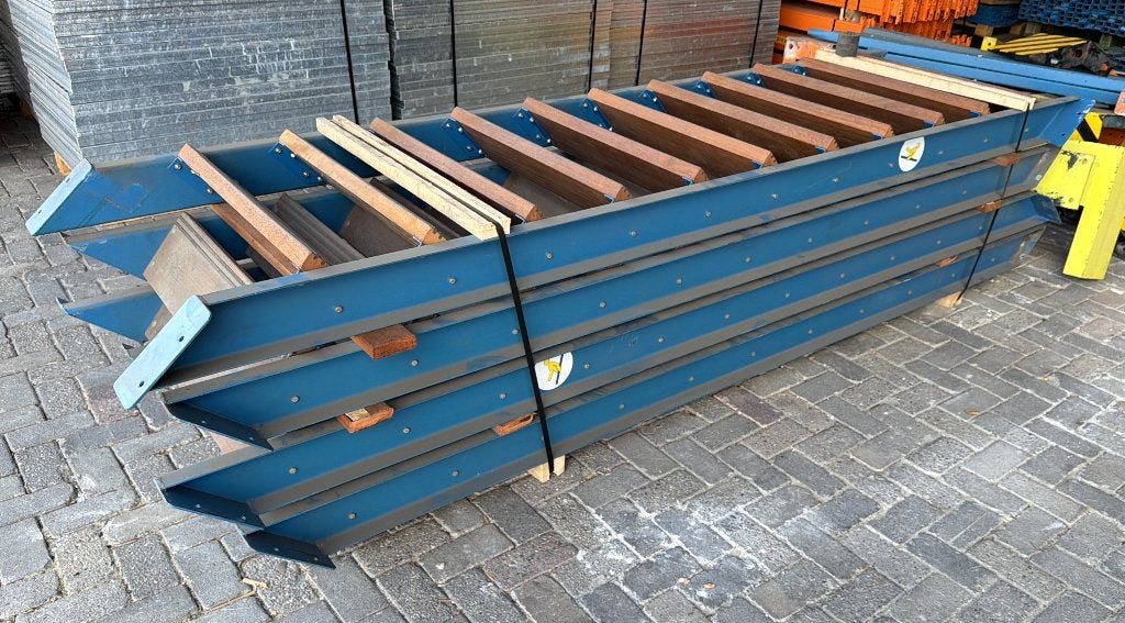 4 stuks stalen trap met hardhouten treden | rechte steektrap, Doe-het-zelf en Verbouw, Ladders en Trappen, Ophalen, Gebruikt, Trap