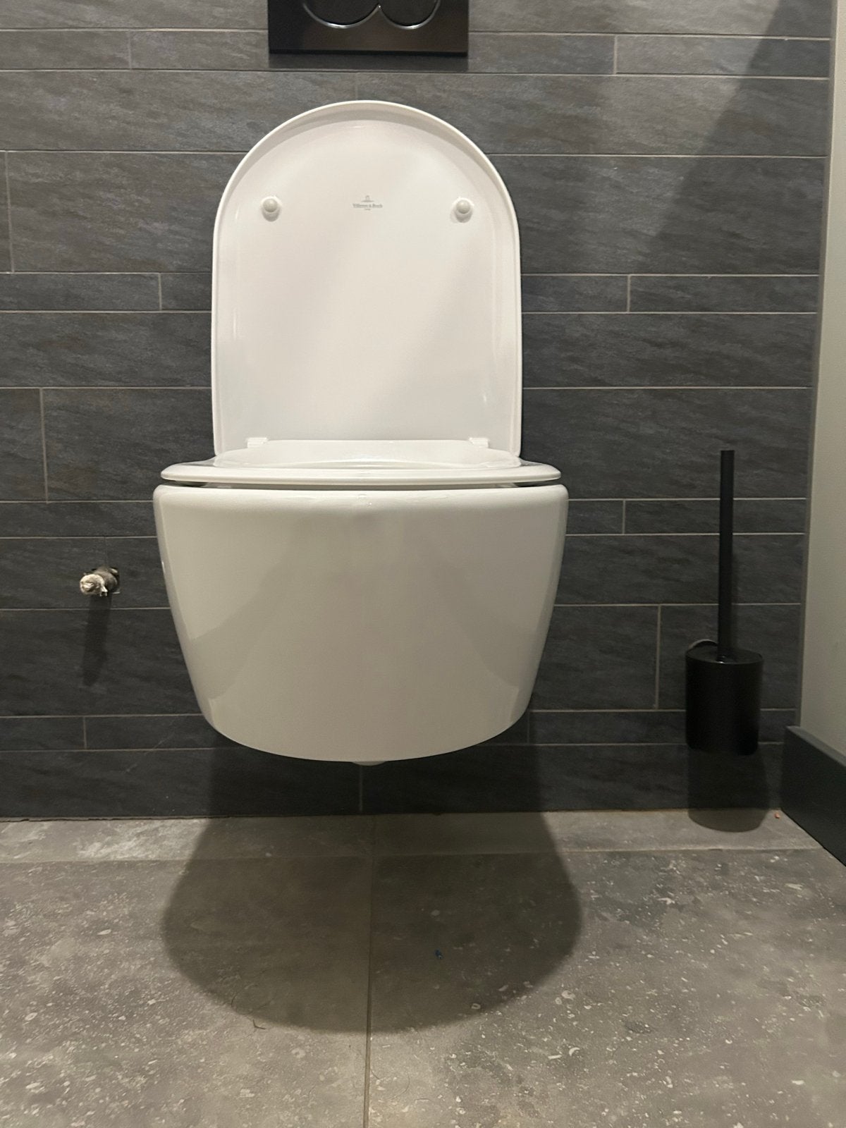Villeroy & Boch wandcloset met softclose zitting, Doe-het-zelf en Verbouw, Ophalen, Zo goed als nieuw, Toilet