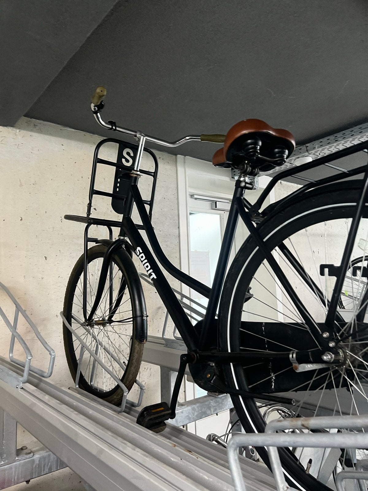 Spirit transportfiets damesfiets zwart, Fietsen en Brommers, Fietsen | Dames | Damesfietsen, Terugtraprem, 50 tot 53 cm, Ophalen
