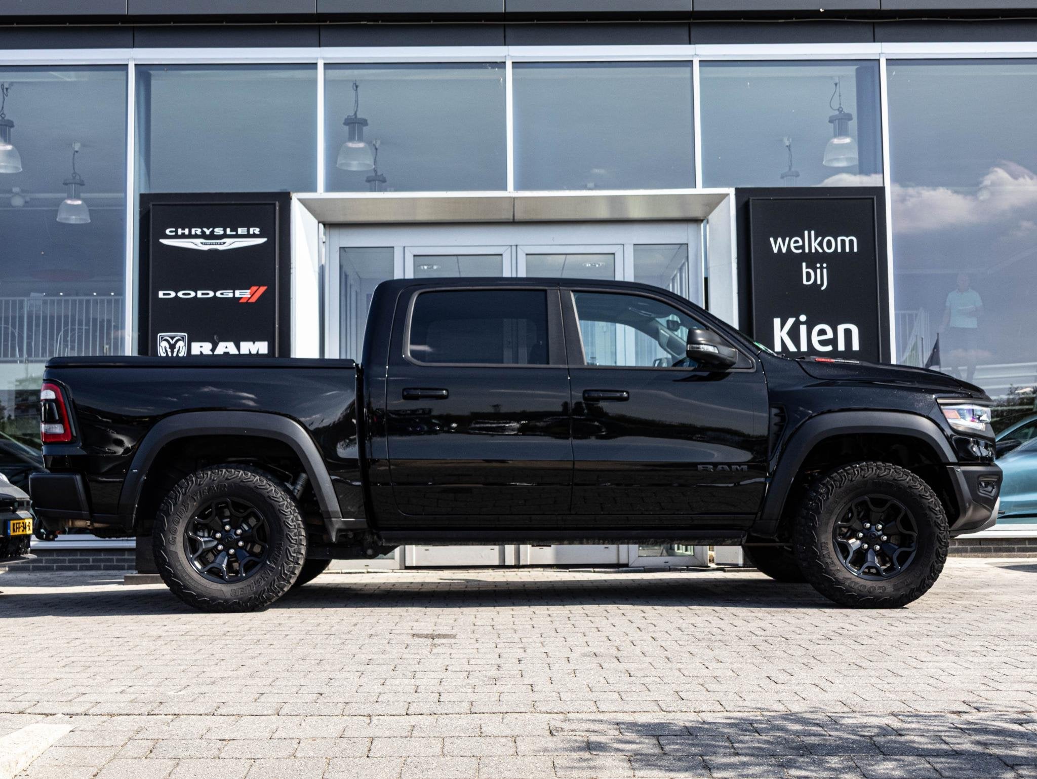 Dodge Ram 1500 6.2 V8 4x4 Crew Cab TRX | LPG | Pano-dak | Gr, Auto's, Automaat, Gebruikt, Vierwielaandrijving, RAM 1500