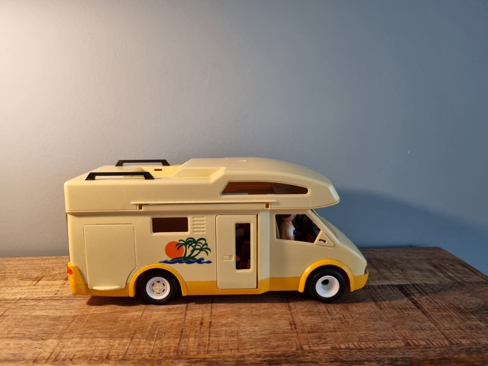 Playmobil Camper met Familie en Accessoires, Kinderen en Baby's, Speelgoed | Speelgoedvoertuigen, Ophalen of Verzenden, Gebruikt