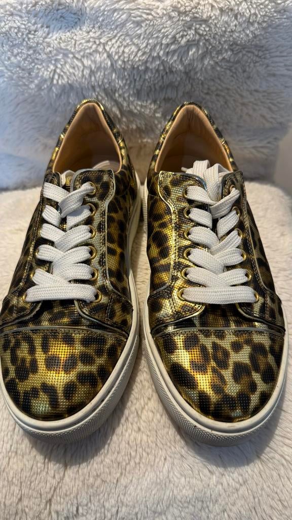 Christian Louboutin Sneakers Panterprint Maat 36, Kleding | Dames, Schoenen, Ophalen of Verzenden, Zo goed als nieuw, Bruin, Sneakers of Gympen