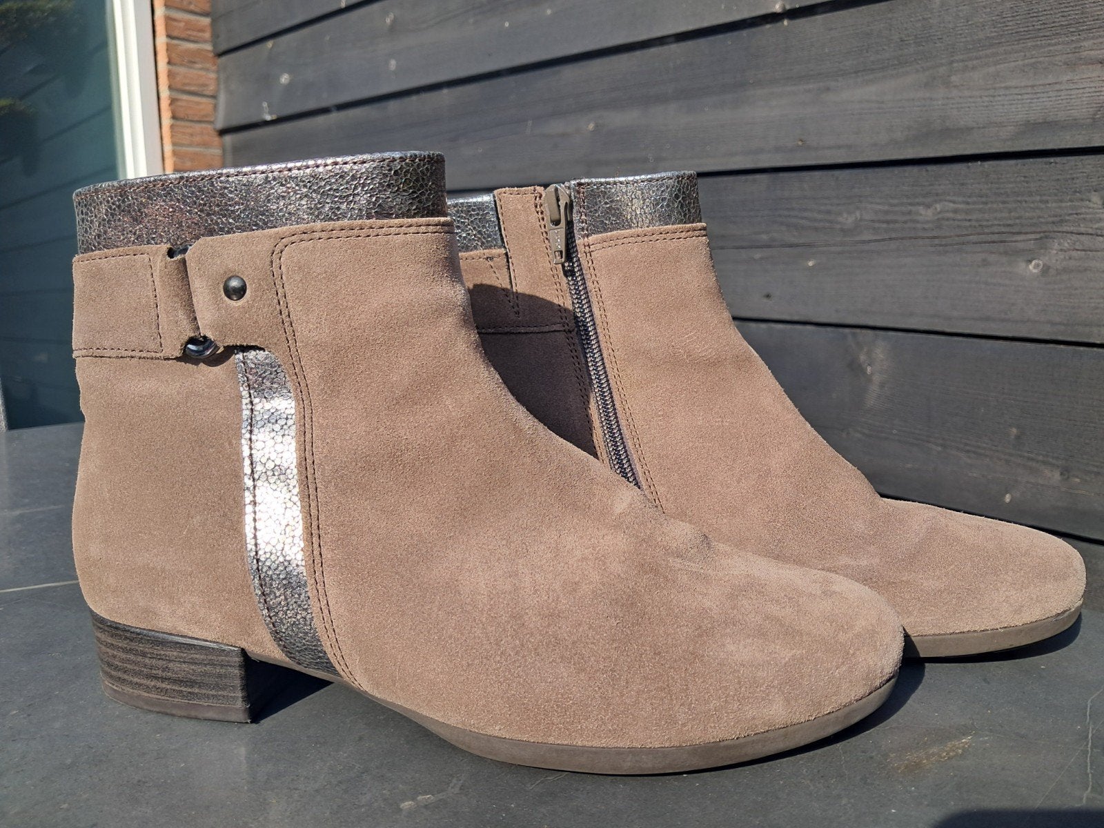 Gabor Comfort Enkellaarsjes - Taupe Suède, Kleding | Dames, Overige kleuren, Lage of Enkellaarzen, Gabor, Ophalen of Verzenden