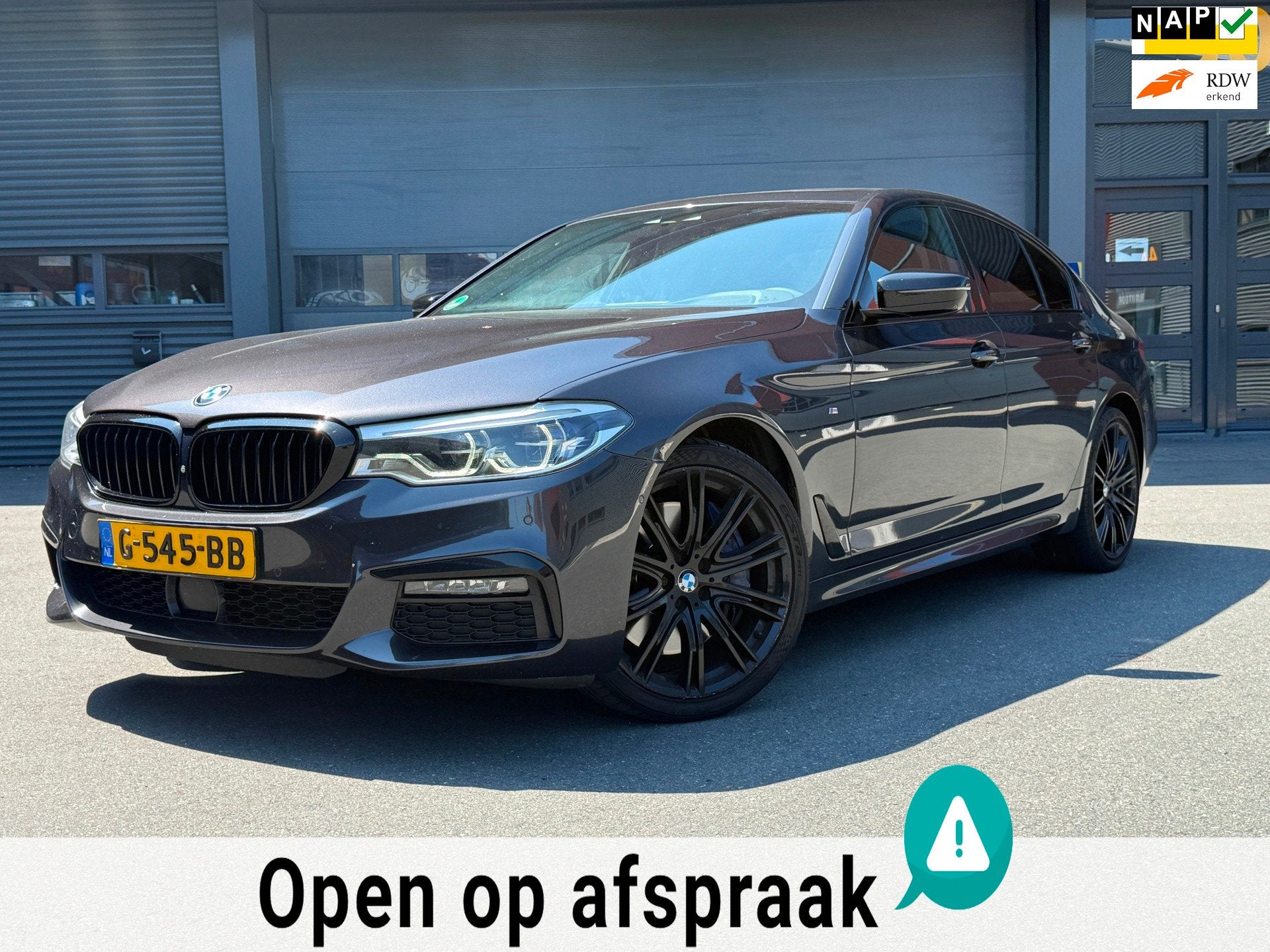 BMW 5-serie 540i High Executive M-Edition Vol Opties, Automaat, Gebruikt, Euro 6, 2000 kg