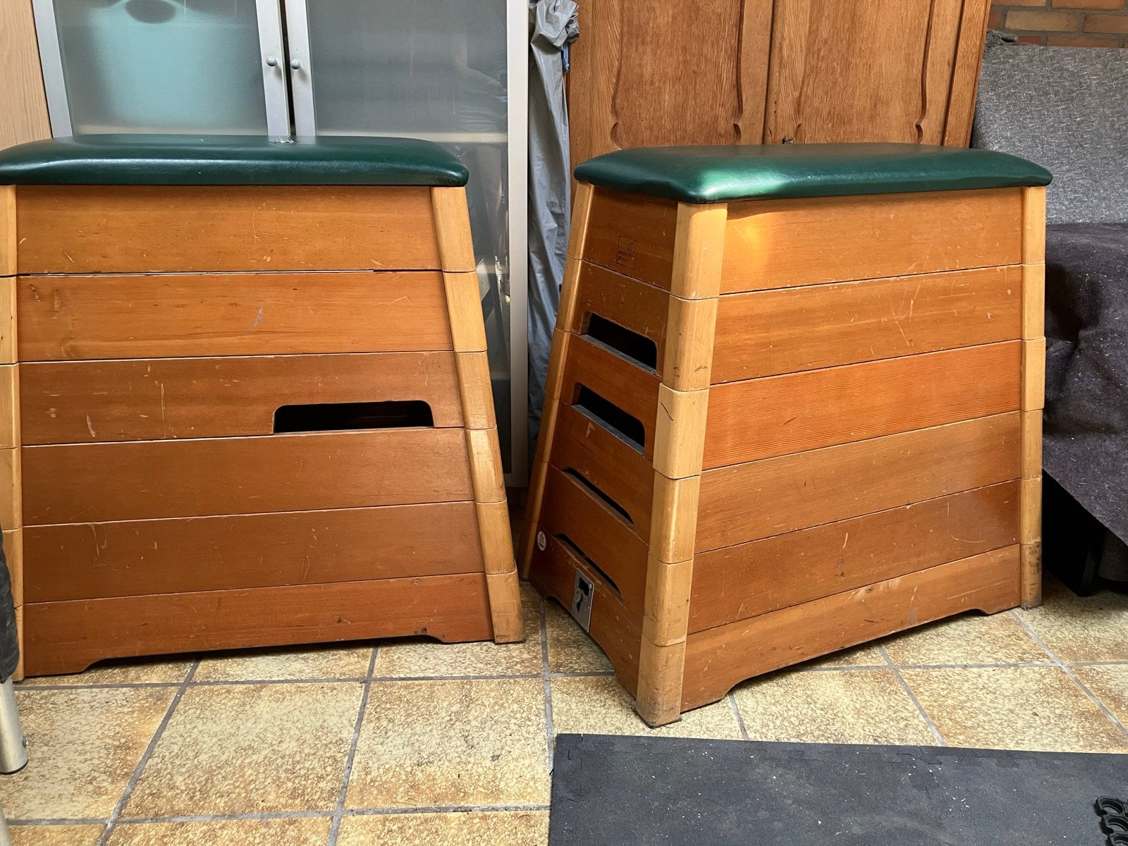 Vintage turnkast / gymkast van Van der Woude Veendam, Ophalen, Gebruikt