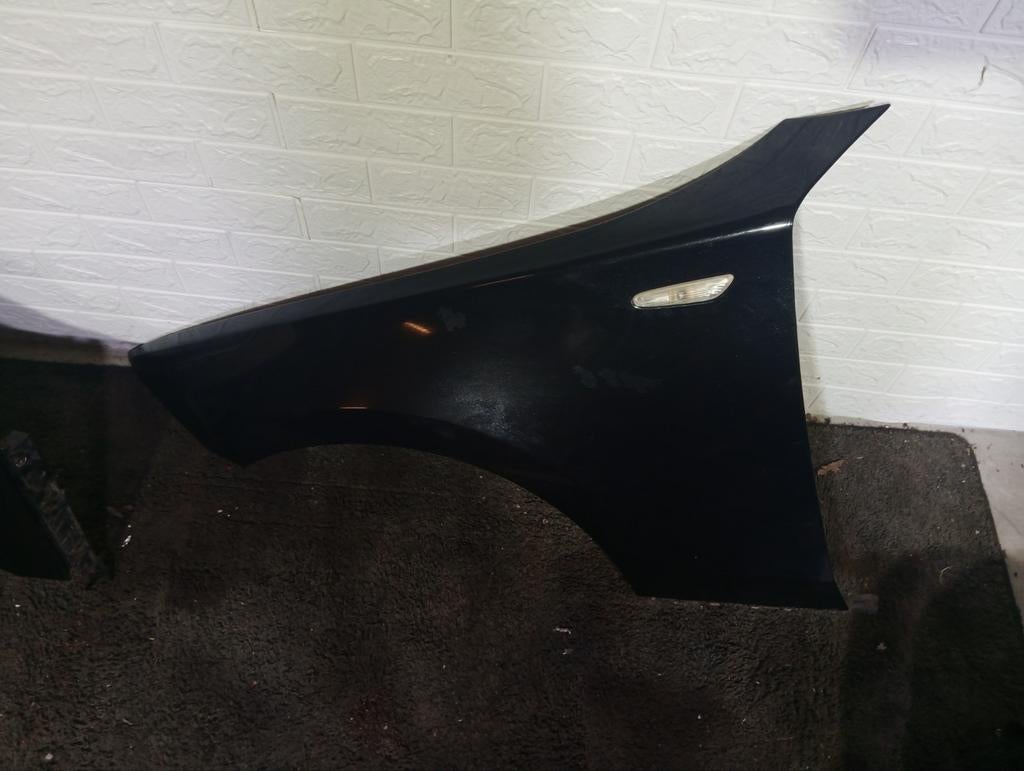 BMW 1 Serie E81 E82 E87 E88 Voorscherm links linker Spatbord, Ophalen, Voor, BMW, Spatbord