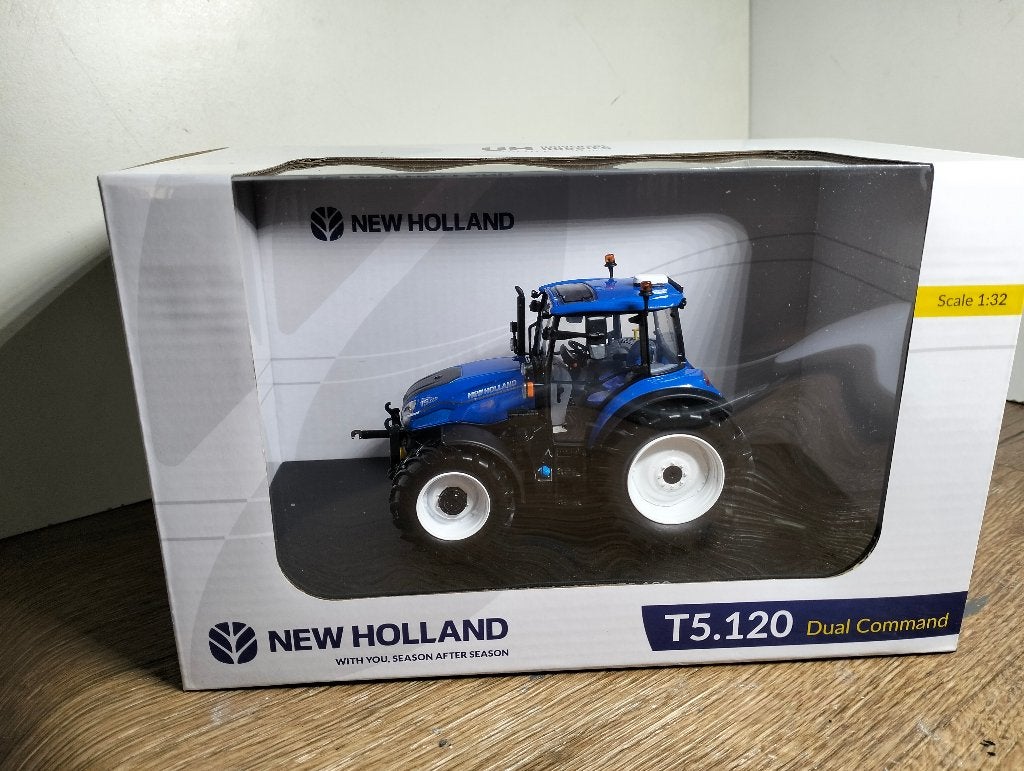 Te koop UH New Holland T5.120 Dual command., Ophalen of Verzenden, Nieuw, Tractor of Landbouw, Universal Hobbies