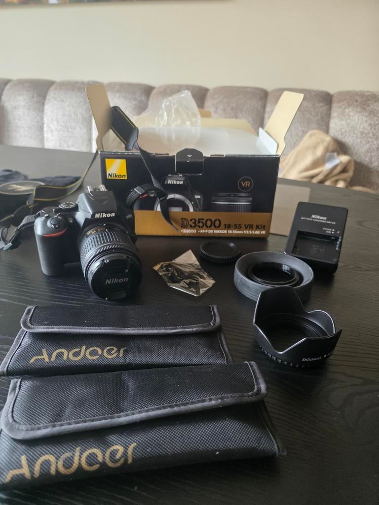 Nikon D3500 + AF-P 18-55mm VR, Ophalen, Zo goed als nieuw, Spiegelreflex, Nikon