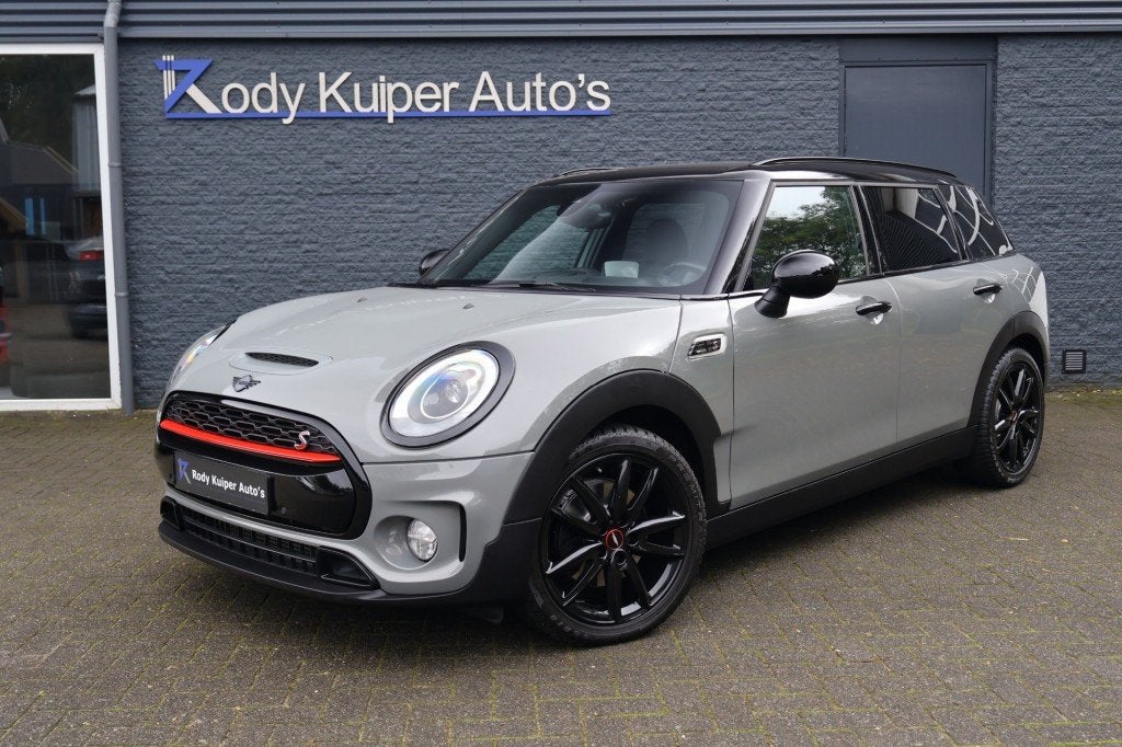 Mini CLUBMAN 2.0 Cooper S Pepper (192pk) HUD/18inch/Keyless/, Auto's, 1998 cc, Gebruikt, Zilver of Grijs, 17 km/l