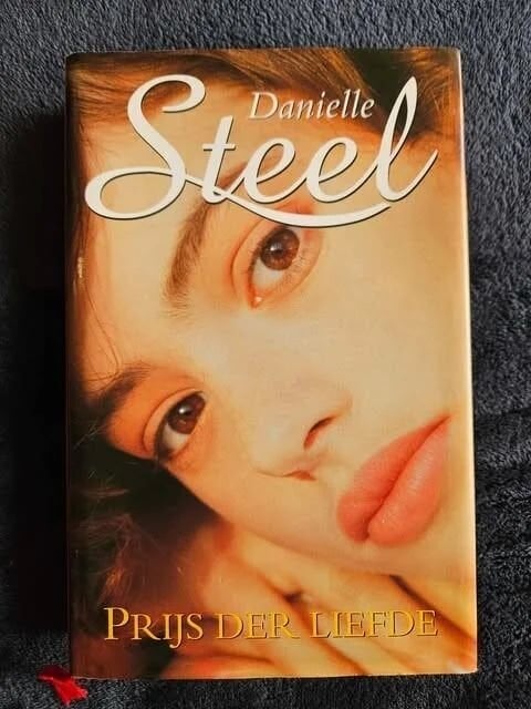 Danielle Steel - Prijs der liefde, Ophalen of Verzenden, Gelezen, Danielle Steel