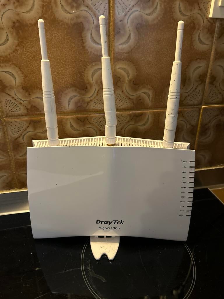 DrayTek Vigor2130n Router, Ophalen of Verzenden, Gebruikt, Router