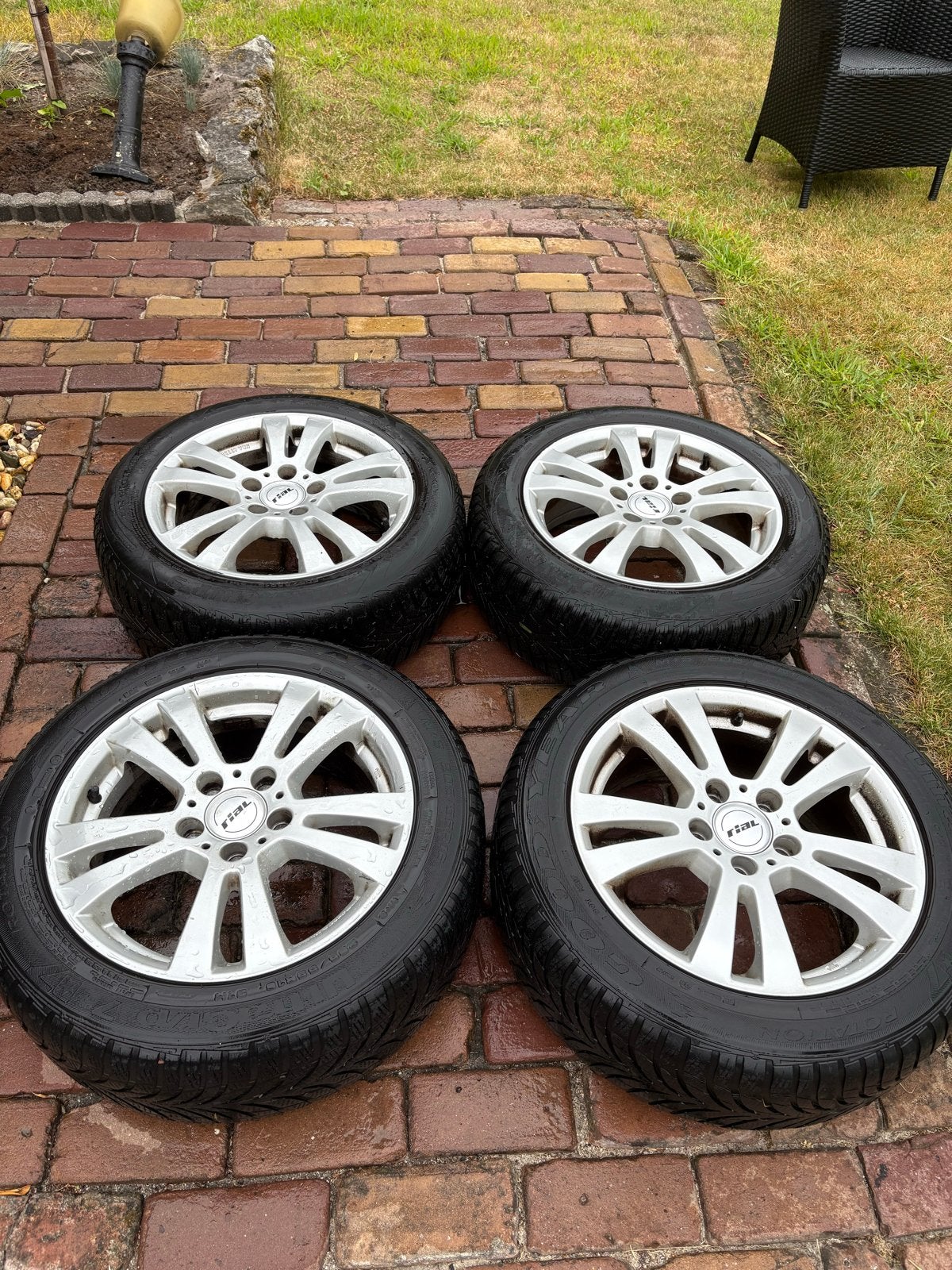 Set winterbanden met Rial velgen 205/55R16, Auto-onderdelen, Ophalen, Gebruikt, 16 inch, Banden en Velgen