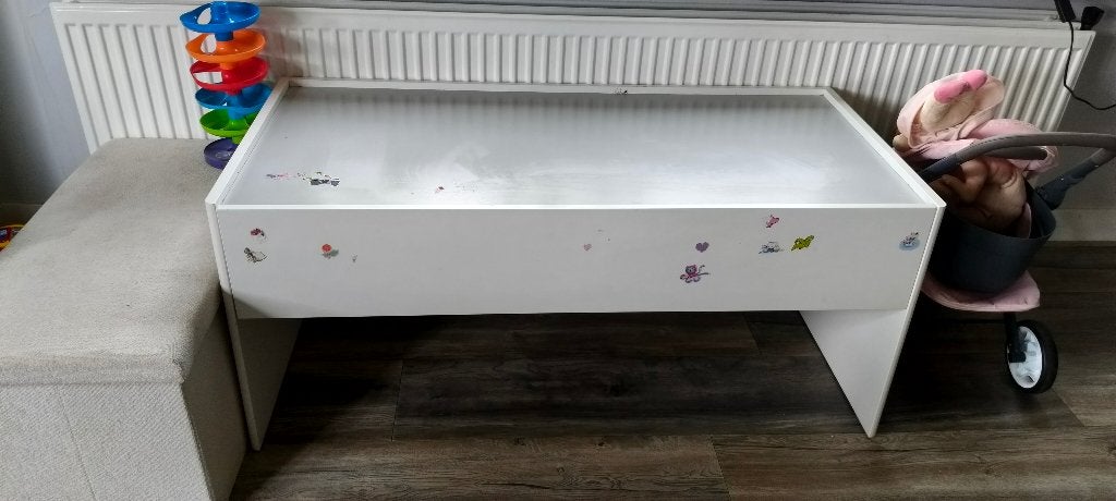 Ikea dundra speelbureau / speeltafel, Ophalen, Gebruikt
