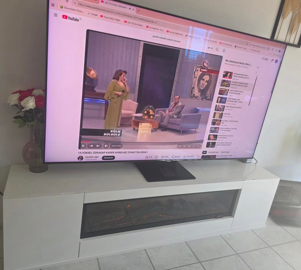 Moderne TV-kast met şömine 200/42 mtr, Huis en Inrichting, Kasten | Televisiemeubels, Overige materialen, Gebruikt, Modern, Sfeervol