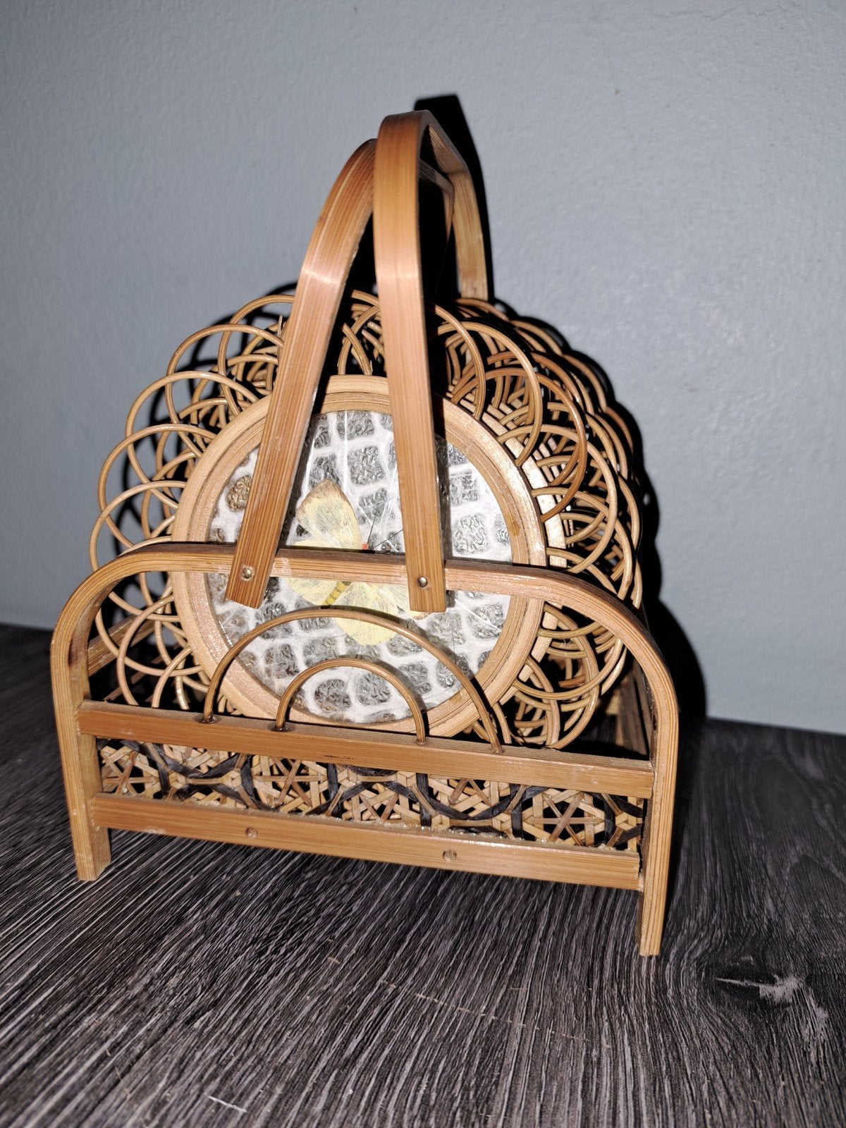 Vintage rotan onderzetters met vlinders (set van 6), Glasonderzetter, Zo goed als nieuw, Met houder, Natuurlijk materiaal