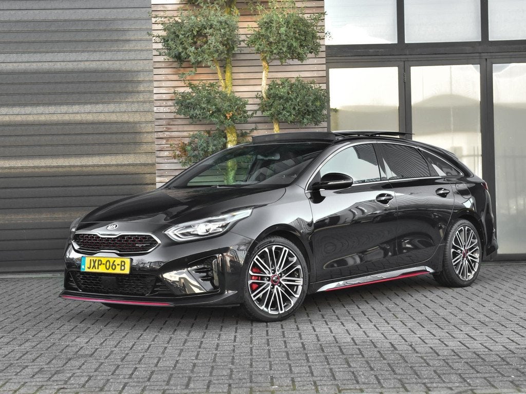 Kia ProCeed 1.6 T-GDI GT Panoramadak Alcantara adaptive crui, Auto's, Kia, Adaptive Cruise Control, Stof, Gebruikt, Zwart
