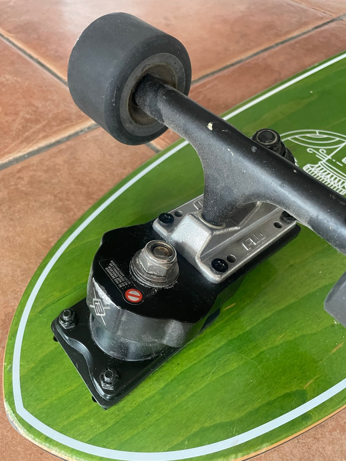 Flying Wheels Mavericks Skateboard (Carver), Ophalen, Zo goed als nieuw, Skateboard