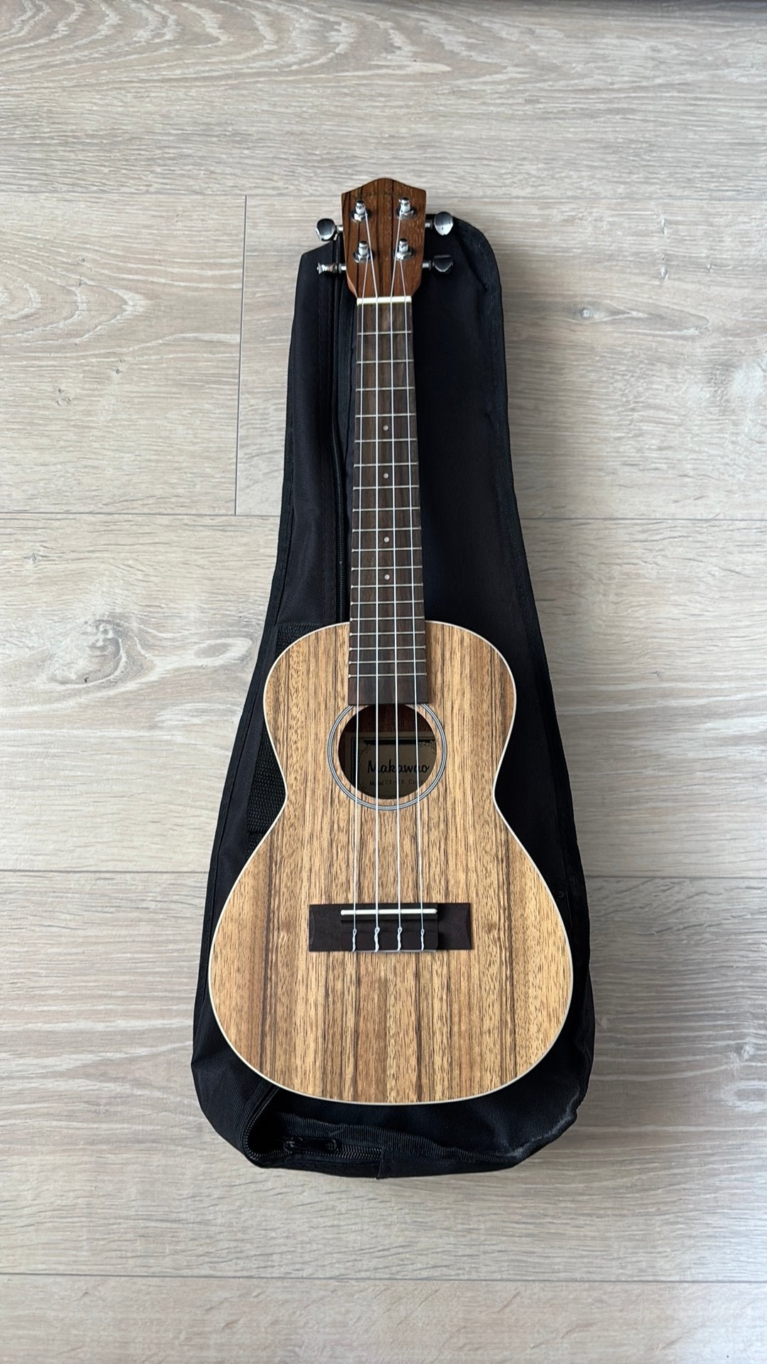 Makawao UK-28 Concert Ukelele, Muziek en Instrumenten, Snaarinstrumenten | Gitaren | Akoestisch, Ophalen, Zo goed als nieuw, Overige typen