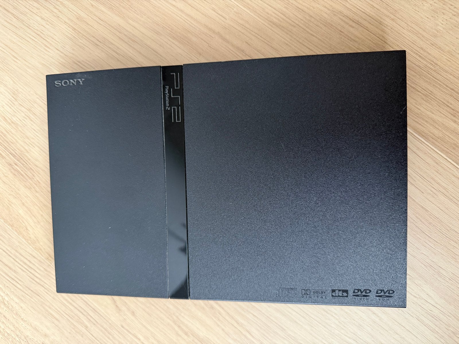 Sony PlayStation 2 Slim met controllers en kabels, Spelcomputers en Games, Gebruikt, Zwart, Met 2 controllers, Ophalen of Verzenden