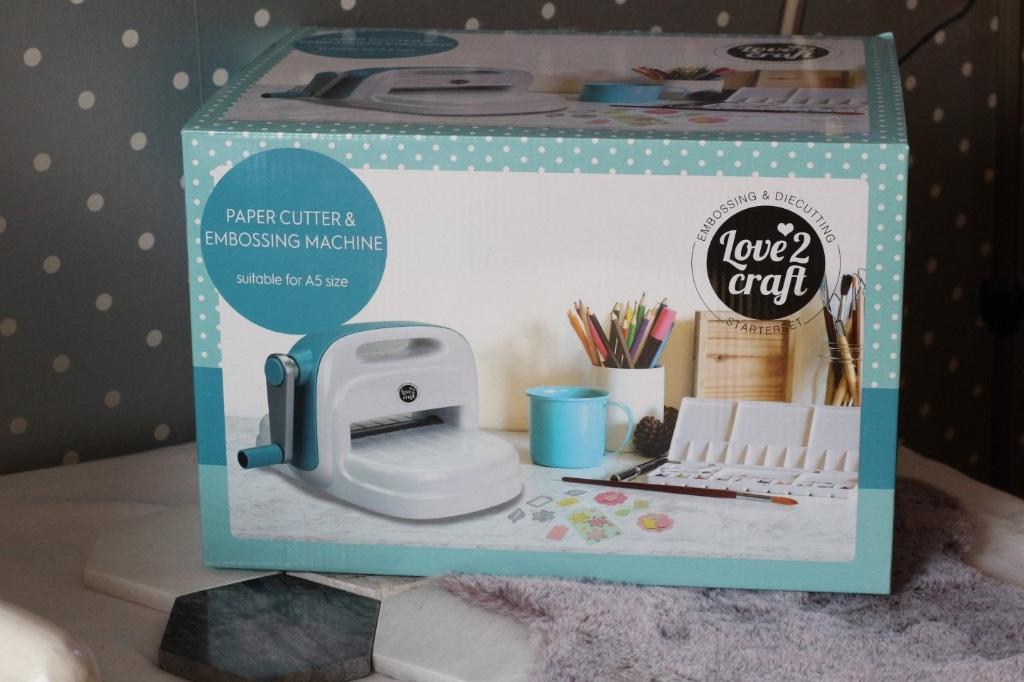 Love2Craft snij- en embossingmachine, Verzenden, Nieuw, Overige thema's, Pons of Mal