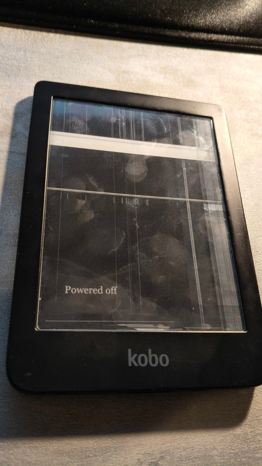 Kobo clara hd *Defect*, Computers en Software, Rakuten Kobo., 6 inch of minder, Ophalen of Verzenden, 4 GB of minder