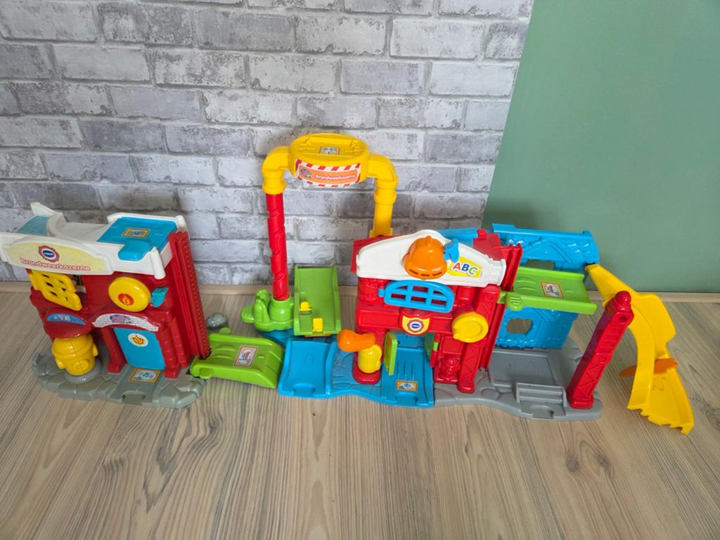 VTech Toet Toet Auto's Brandweerkazerne en Garage, Kinderen en Baby's, Speelgoed | Vtech, Ophalen, Gebruikt, 6 maanden tot 2 jaar