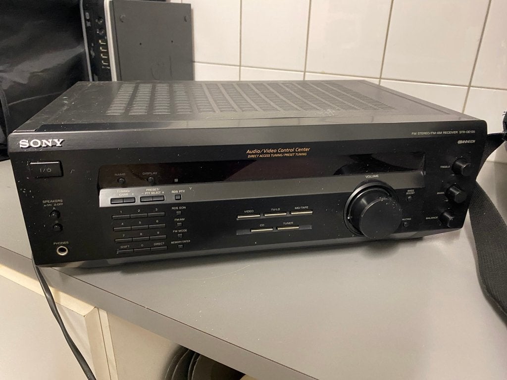 Versterker Sony STR-DE135 + Philips CD speler, Ophalen, 60 tot 120 watt, Sony, Gebruikt