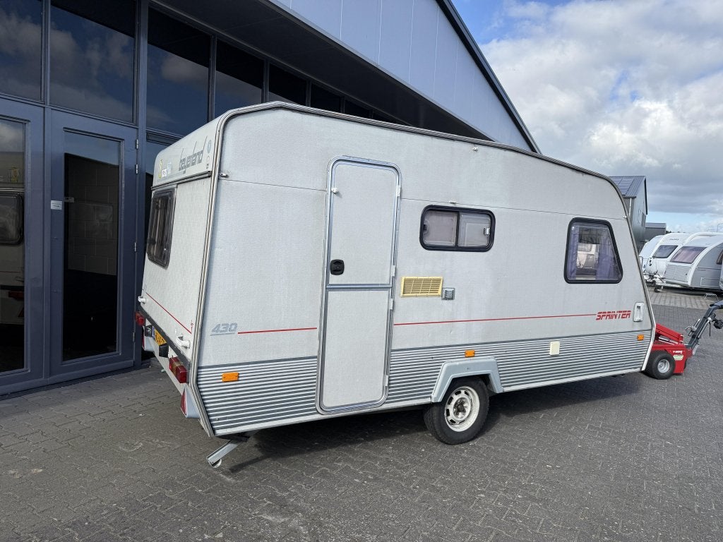Beyerland Sprinter 430 D Bed/Zit + Zit + WC 721KG 4 persoon, Bedrijf, Treinzit, Dwarsbed, 4 tot 5 meter