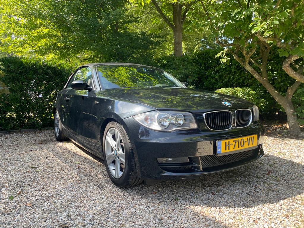 BMW 1-Serie 2.0 118I Cabrio 2009 Zwart, Auto's, 1-Serie, 1995 cc, Cabriolet, 4 stoelen