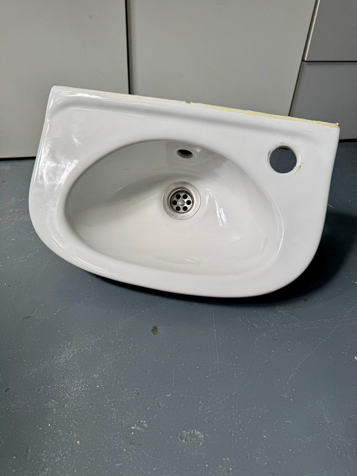 Compact wasbakje voor toilet - porselein, 40x25x15cm, Ophalen of Verzenden, Gebruikt, Steen, Wastafel