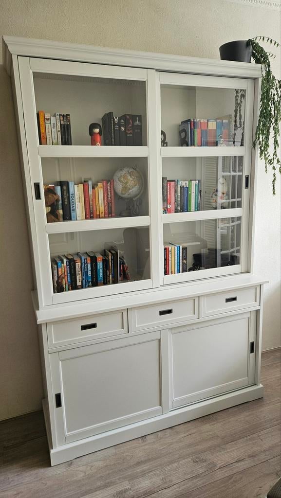 Larsfrid buffetkast ikea, Ophalen, Gebruikt, 25 tot 50 cm, 200 cm of meer