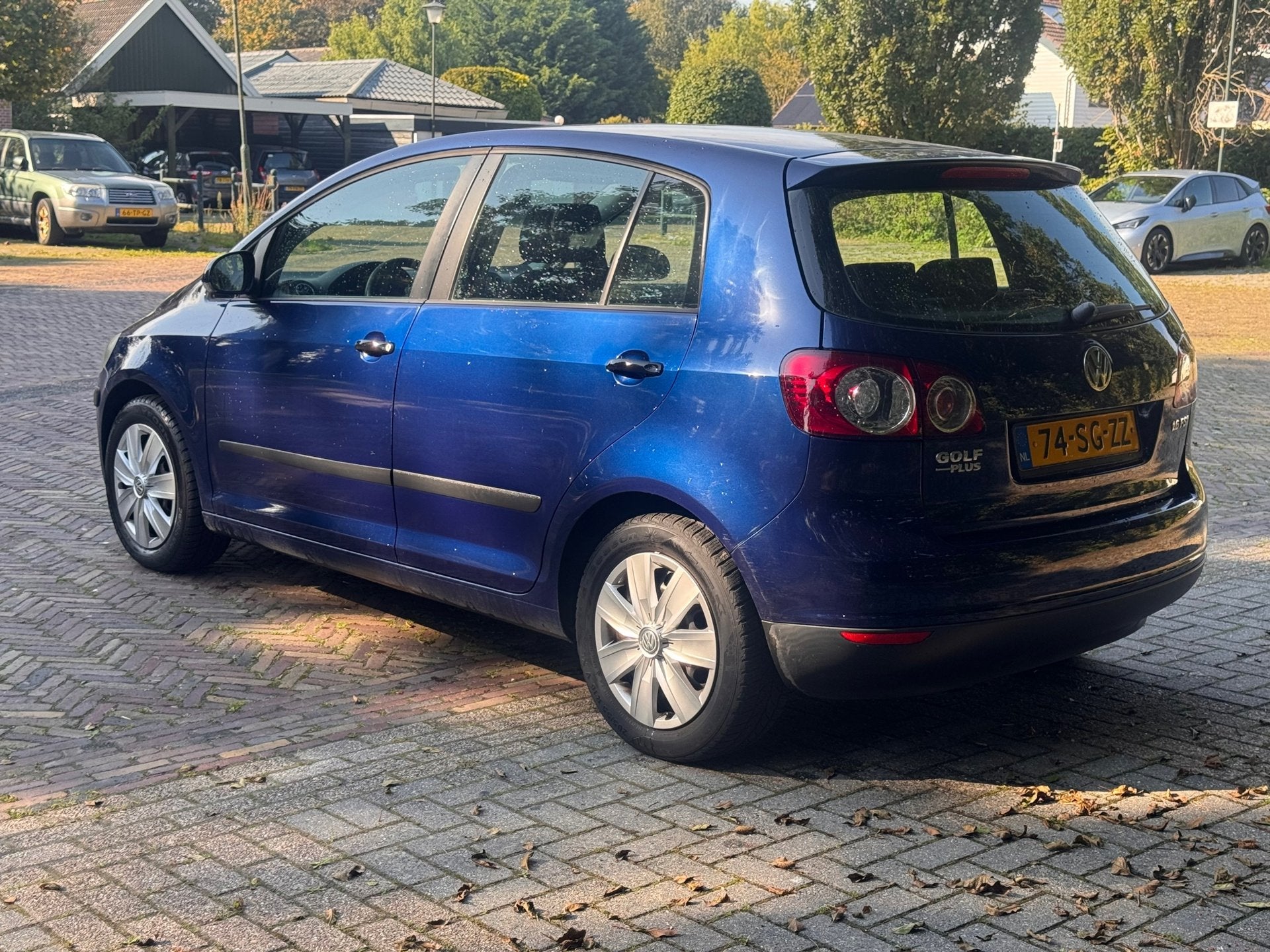Volkswagen Golf Plus 1.6 FSI Comfortline Business uit 2006, Auto's, Stof, Gebruikt, 4 cilinders, Blauw