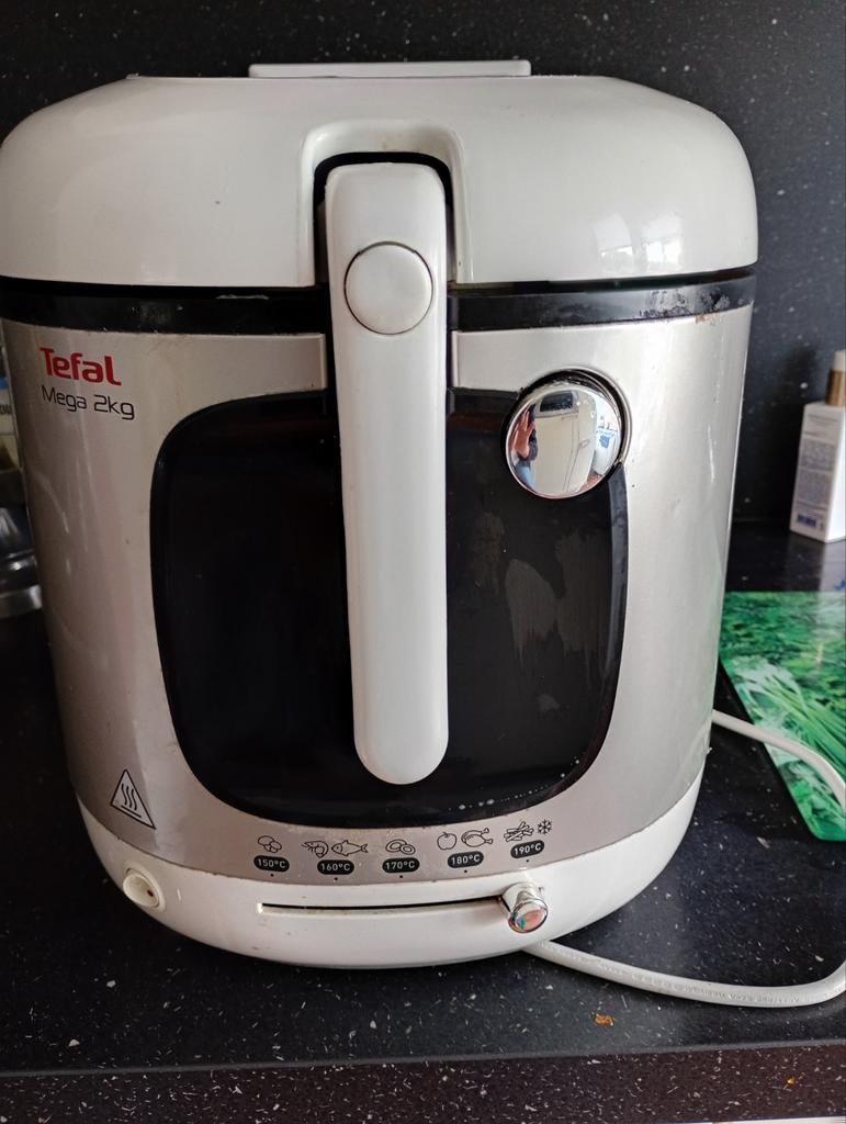 Tefal Mega 2KG Friteuse - Gebruikt, 2 tot 3 liter, Ophalen of Verzenden, Gebruikt